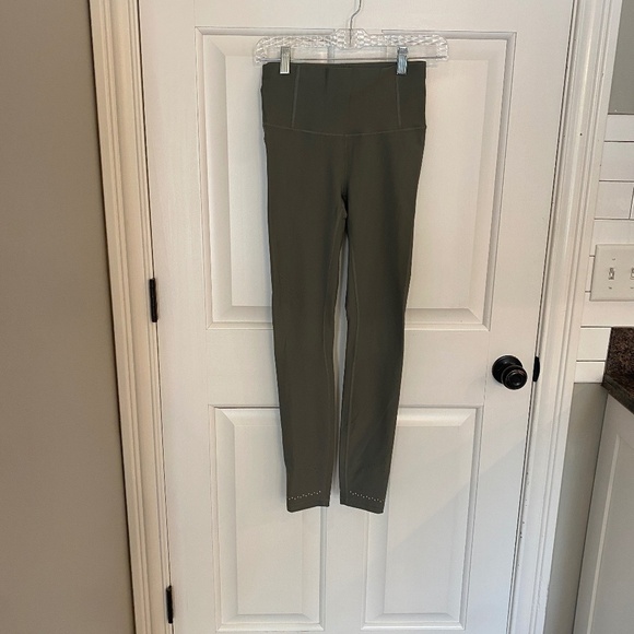 Lululemon in focus run tights Legging Gray-Sage Green, 33894 - Picture 3 of 13